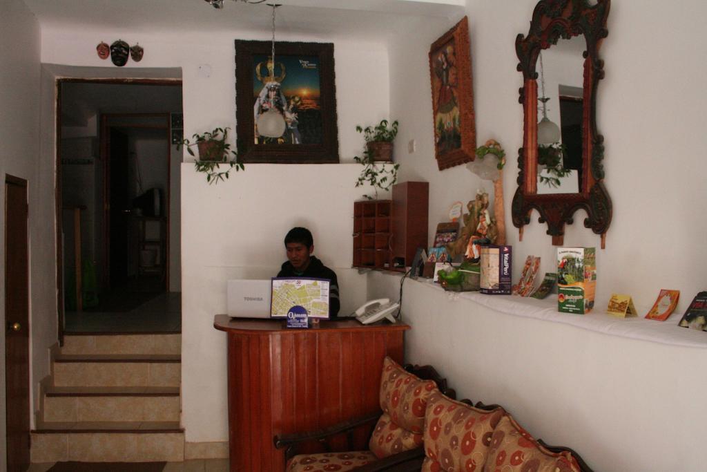Hostal El Auqui Cuzco Exterior photo